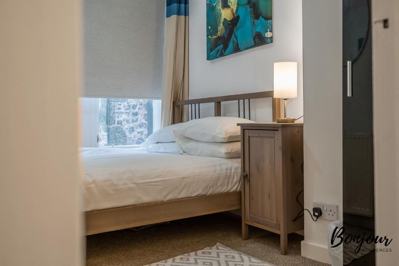 Cosy Grassmarket 2Br-1Ba - Newly Decorated! By Bonjour Residences Edimburgo Exterior foto