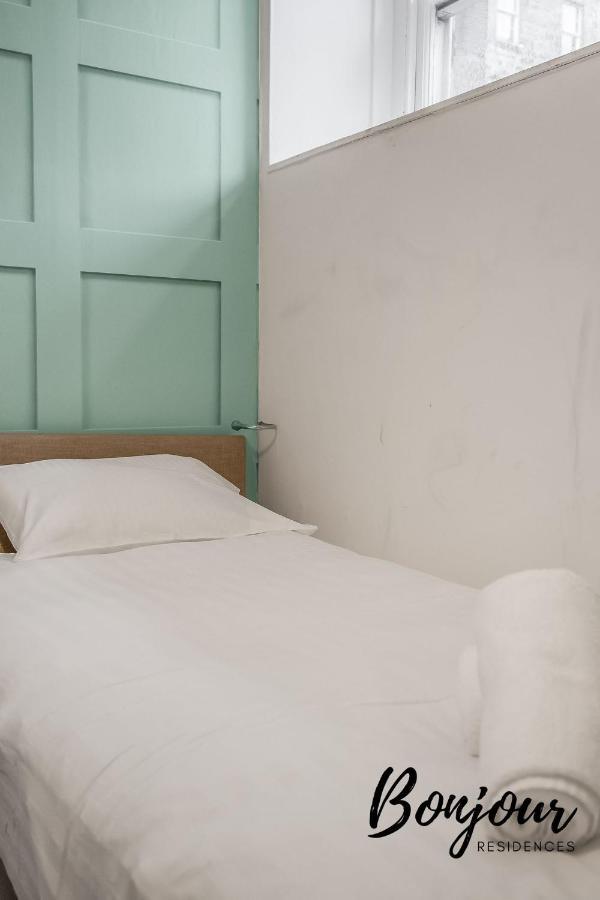 Cosy Grassmarket 2Br-1Ba - Newly Decorated! By Bonjour Residences Edimburgo Exterior foto